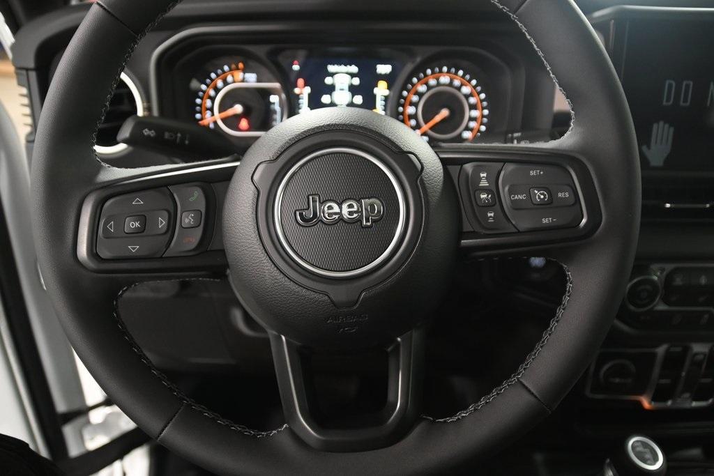 new 2025 Jeep Gladiator car