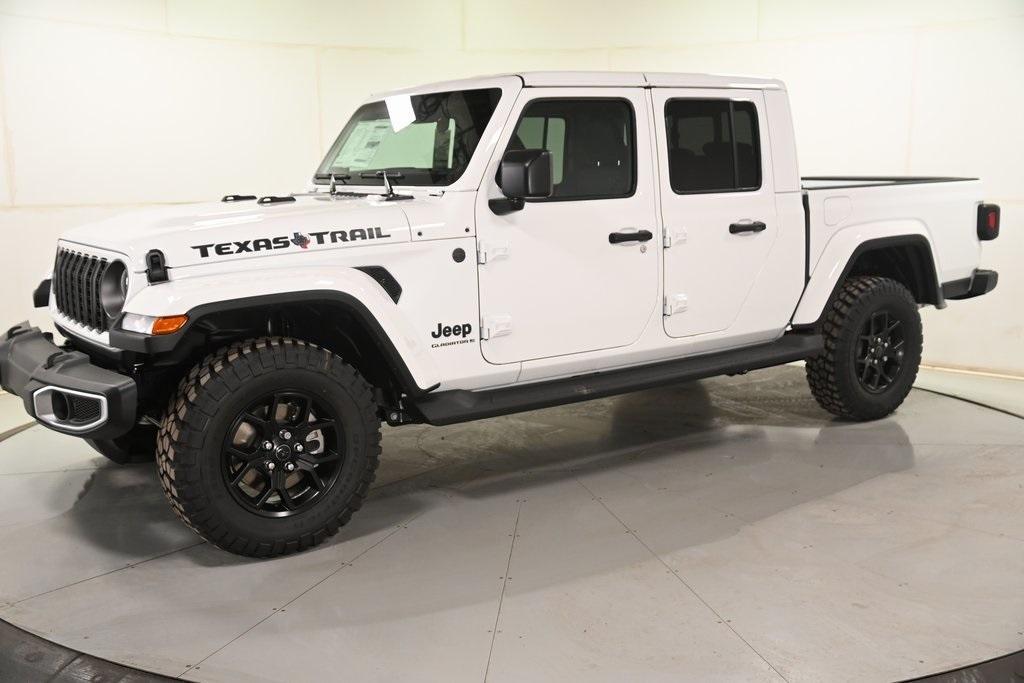 new 2025 Jeep Gladiator car