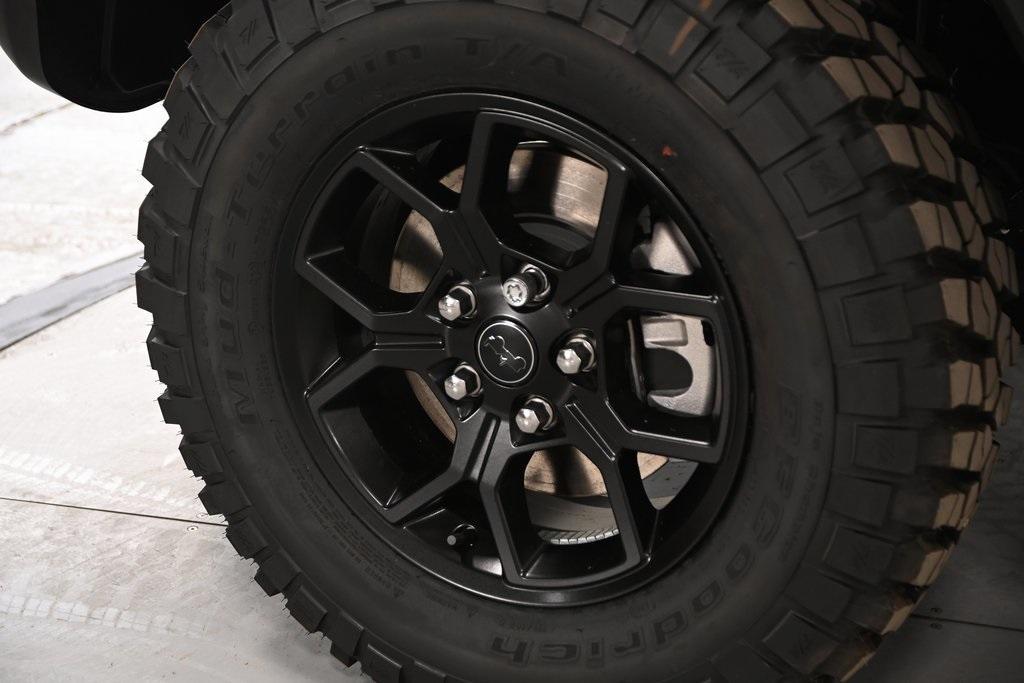 new 2025 Jeep Gladiator car