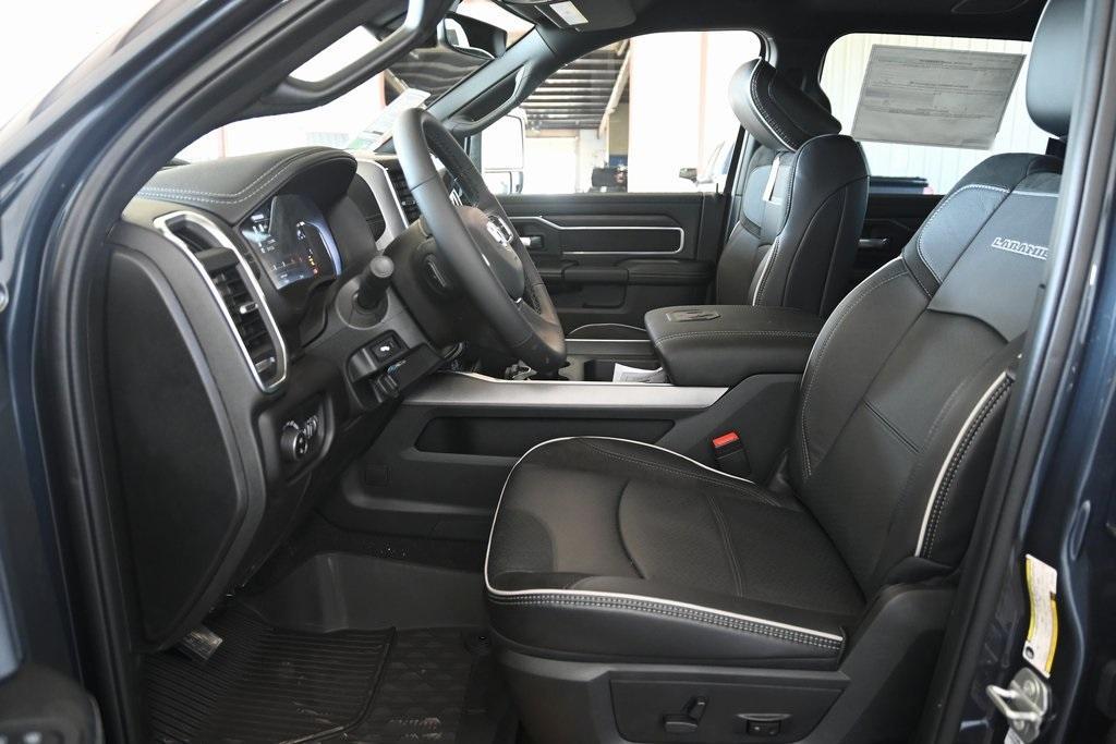 new 2025 Ram 3500 car