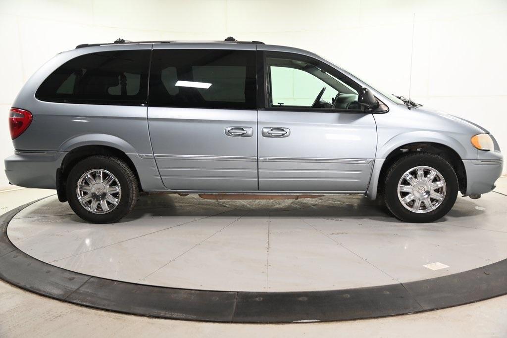 used 2006 Chrysler Town & Country car, priced at $5,598