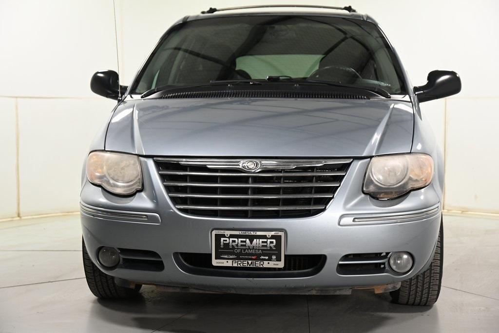 used 2006 Chrysler Town & Country car, priced at $5,598