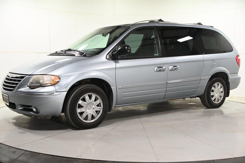 used 2006 Chrysler Town & Country car, priced at $5,598