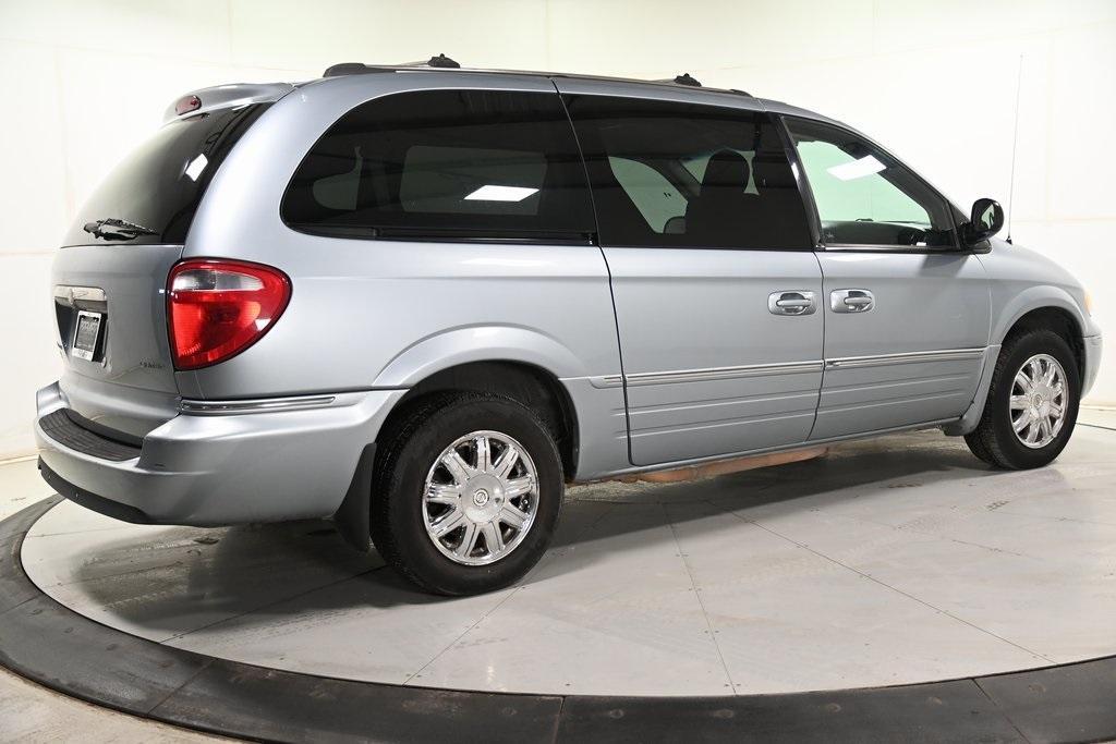 used 2006 Chrysler Town & Country car, priced at $5,598