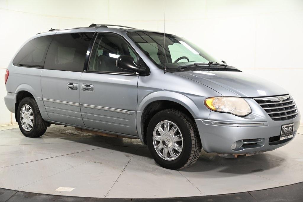 used 2006 Chrysler Town & Country car, priced at $5,598