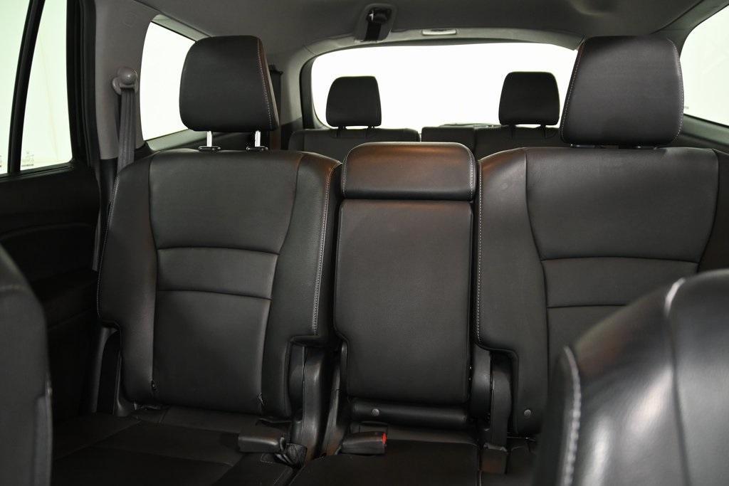 used 2022 Honda Pilot car, priced at $27,246