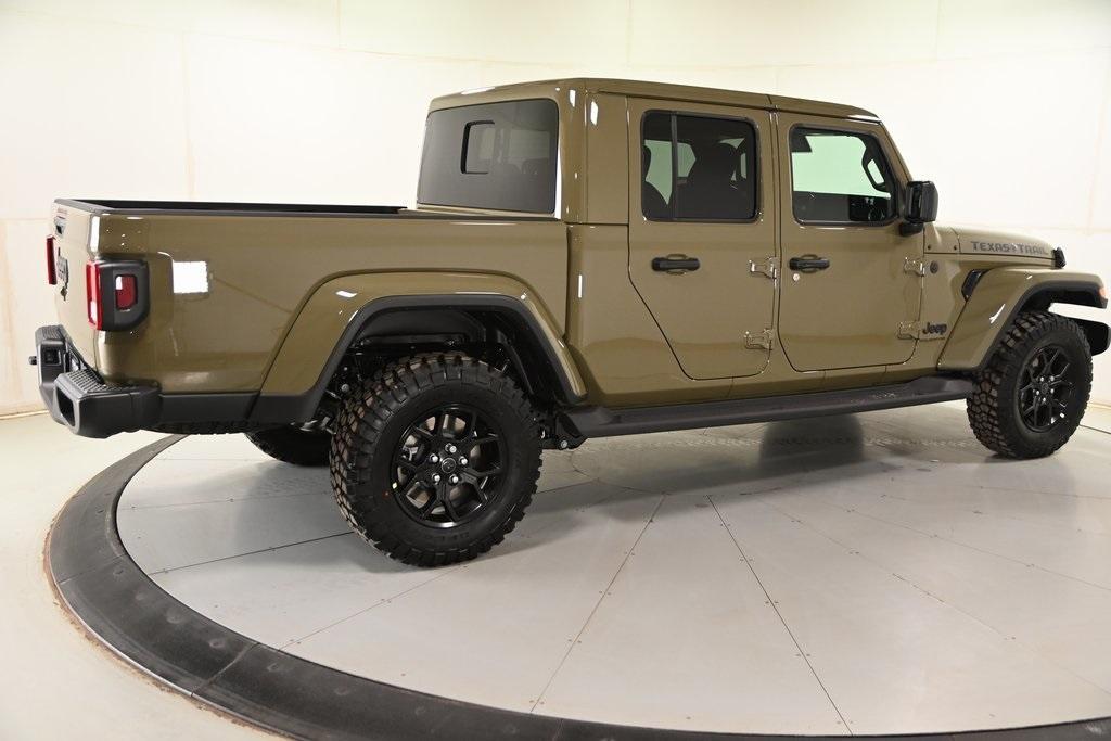 new 2025 Jeep Gladiator car, priced at $44,584