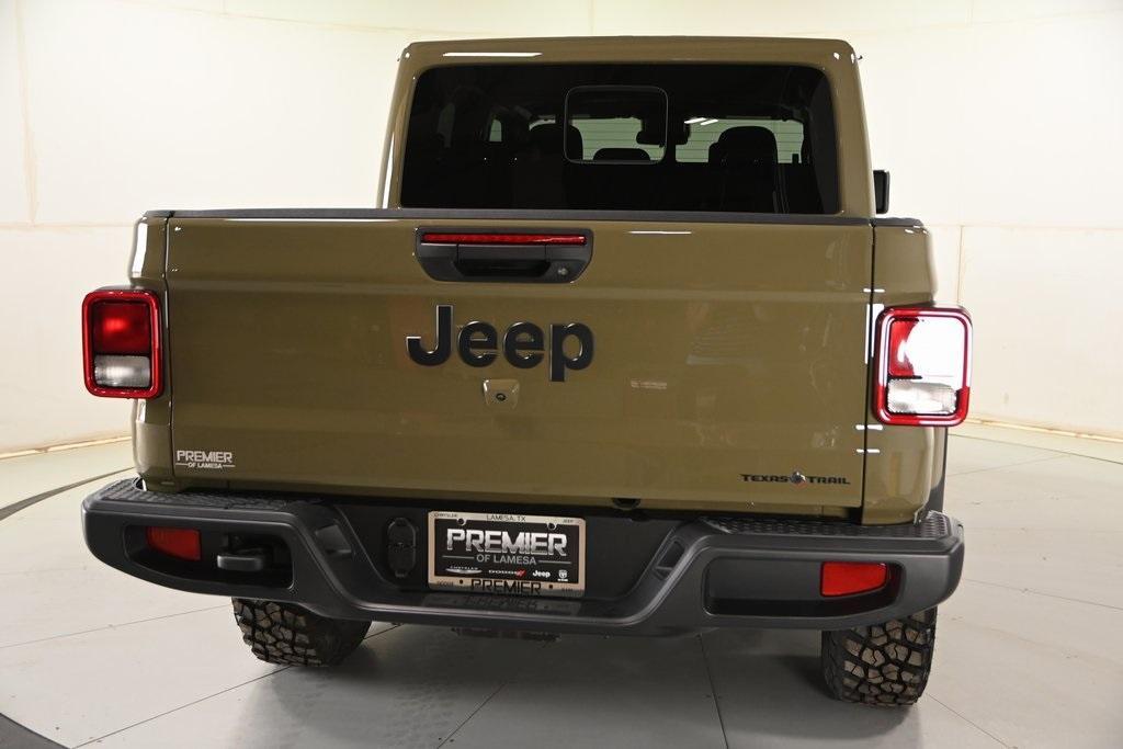 new 2025 Jeep Gladiator car, priced at $44,584