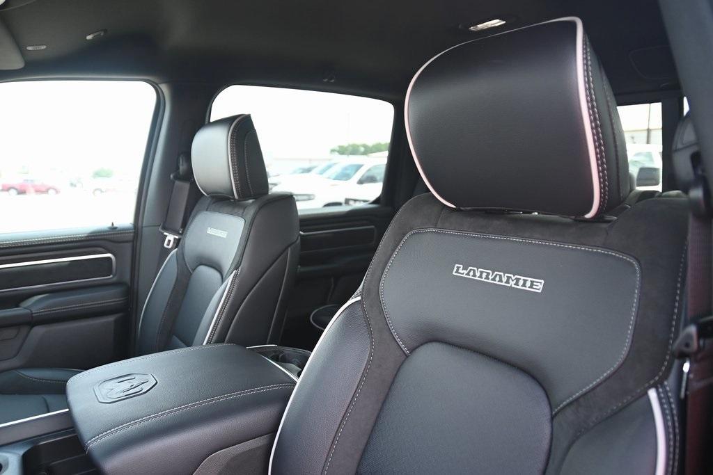 new 2025 Ram 1500 car