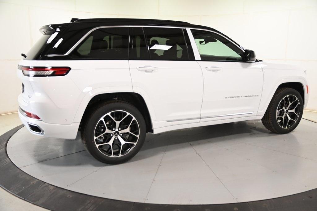 new 2025 Jeep Grand Cherokee car