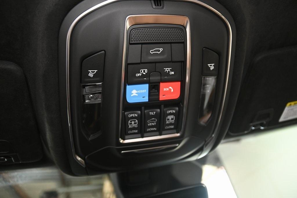 new 2025 Jeep Grand Cherokee car