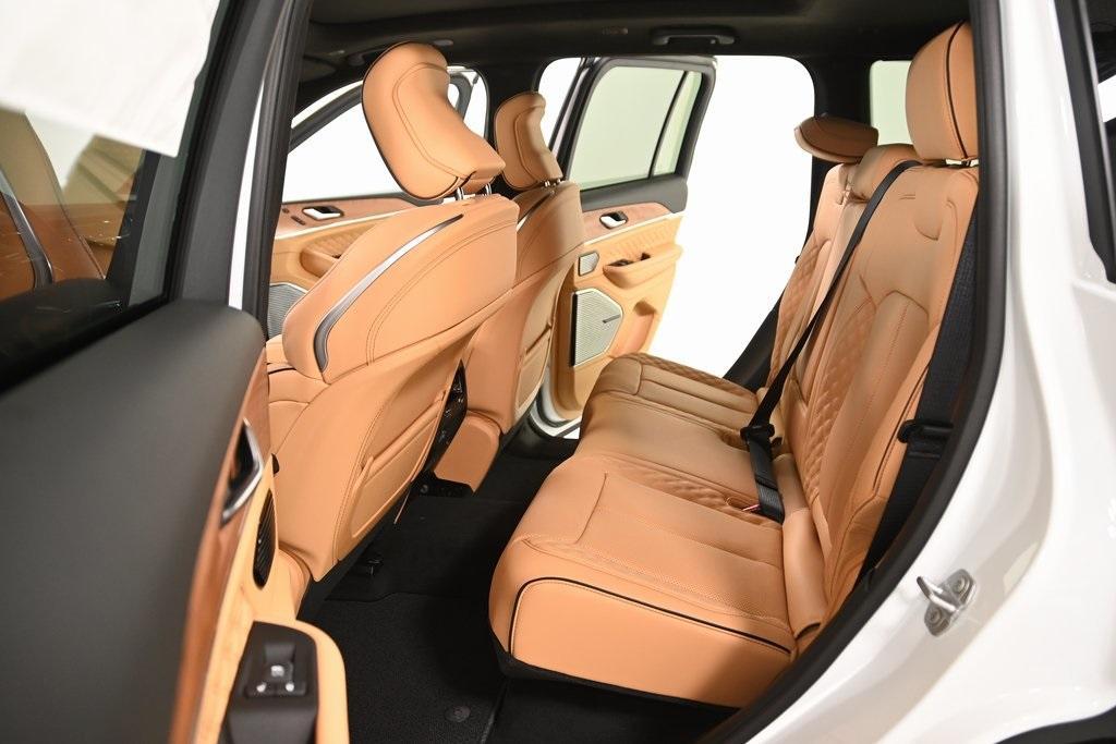 new 2025 Jeep Grand Cherokee car