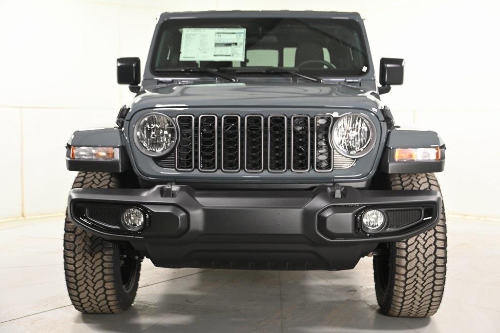 new 2025 Jeep Gladiator car, priced at $41,385