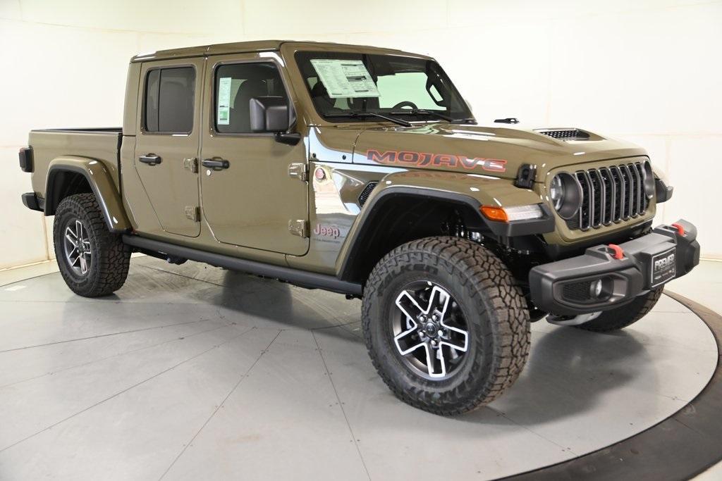 new 2025 Jeep Gladiator car
