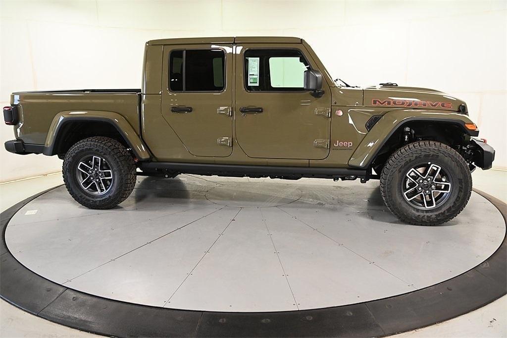 new 2025 Jeep Gladiator car, priced at $51,711
