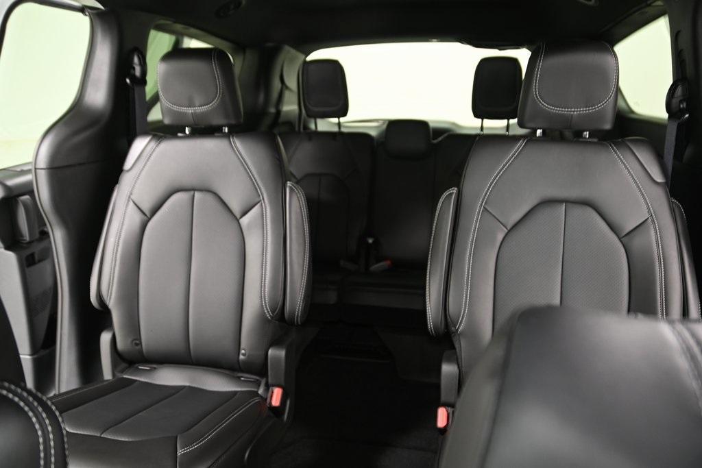 new 2025 Chrysler Voyager car
