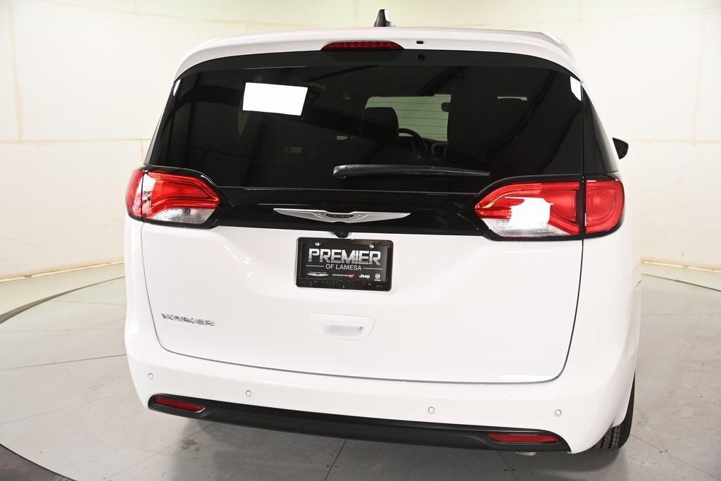 new 2025 Chrysler Voyager car