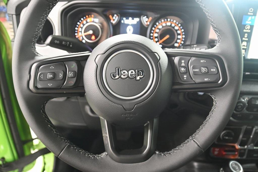 new 2025 Jeep Wrangler car