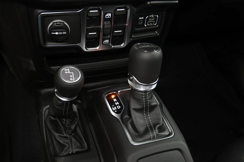 new 2025 Jeep Gladiator car, priced at $44,584