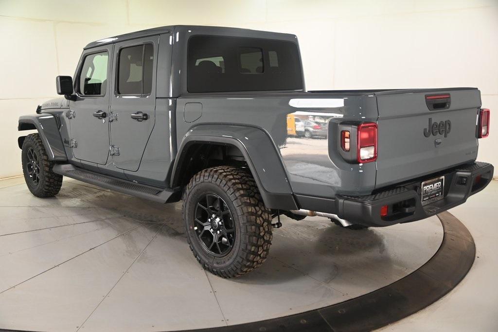 new 2025 Jeep Gladiator car, priced at $44,584