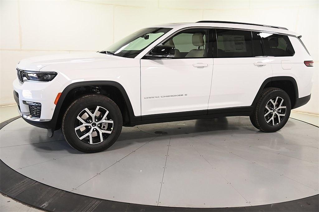 new 2025 Jeep Grand Cherokee L car, priced at $49,051