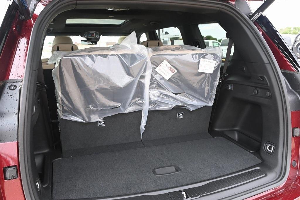 new 2025 Jeep Grand Cherokee L car, priced at $50,212