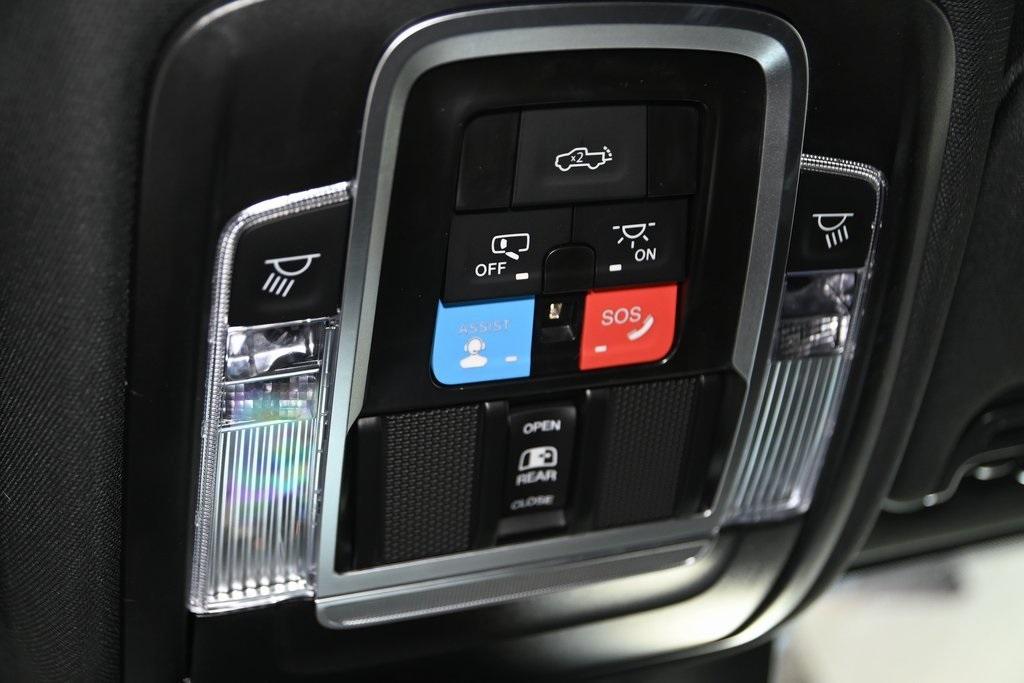 new 2025 Ram 2500 car, priced at $80,580