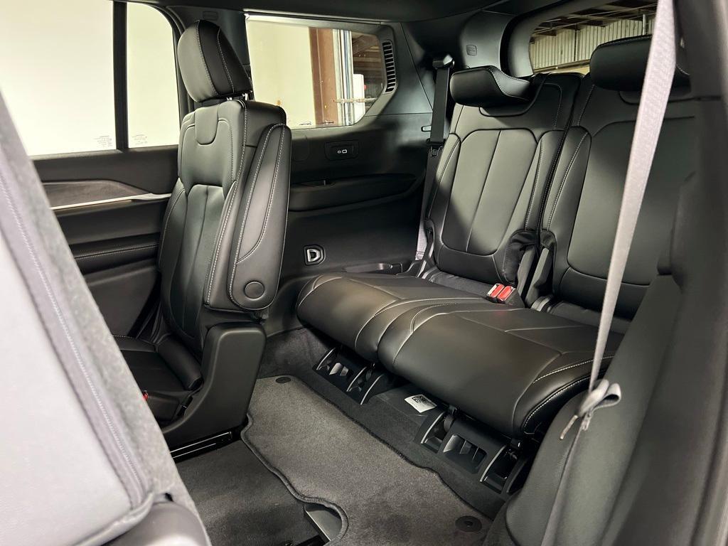 new 2025 Jeep Grand Cherokee L car, priced at $47,397