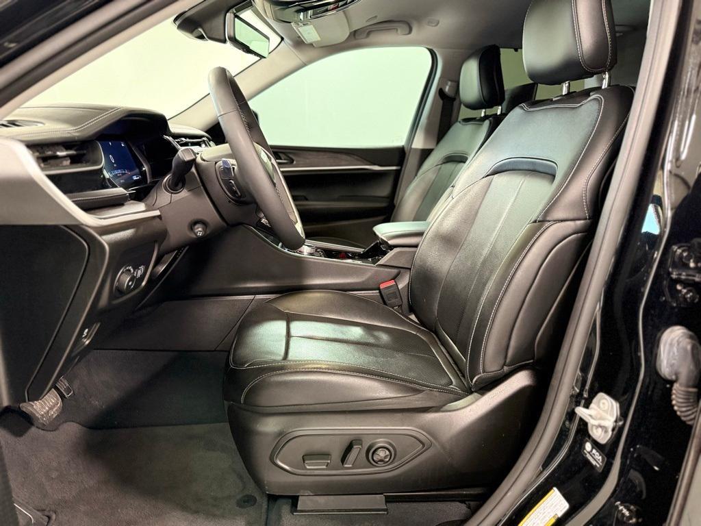 used 2023 Jeep Grand Cherokee L car, priced at $33,299