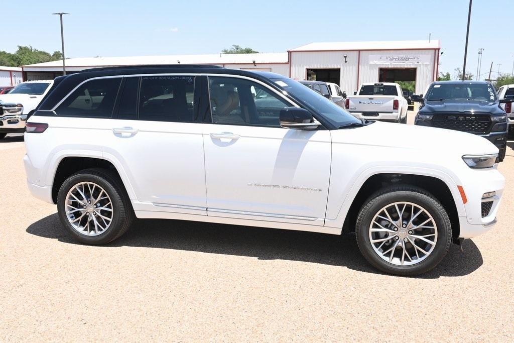 new 2025 Jeep Grand Cherokee car, priced at $54,758