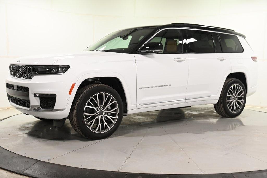 new 2025 Jeep Grand Cherokee L car, priced at $62,875