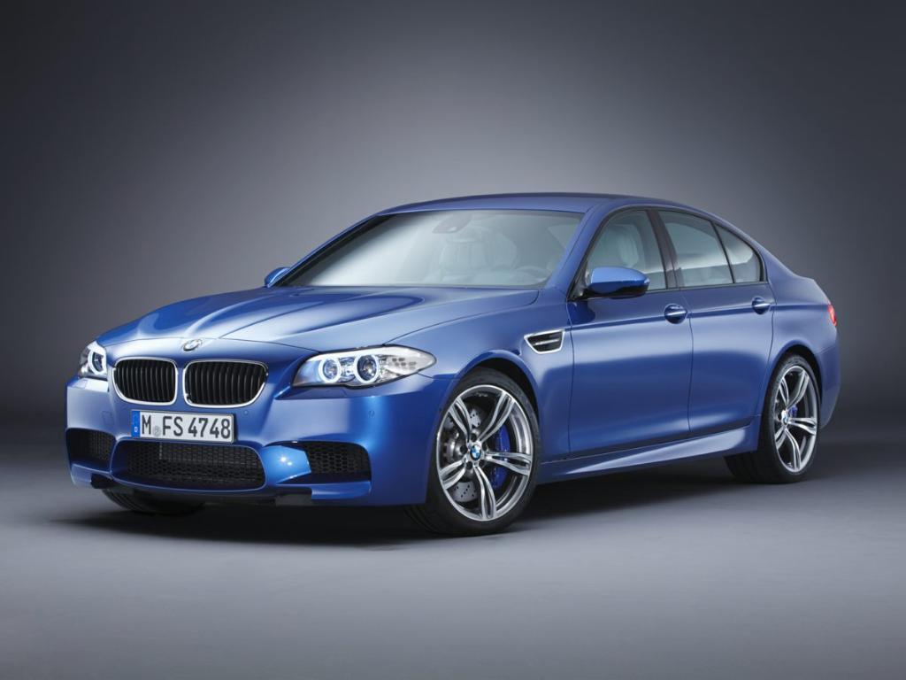 used 2013 BMW M5 car