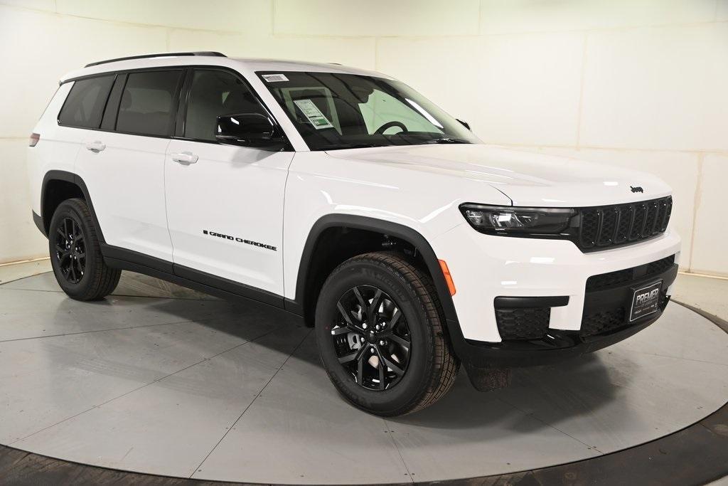new 2025 Jeep Grand Cherokee L car, priced at $42,735