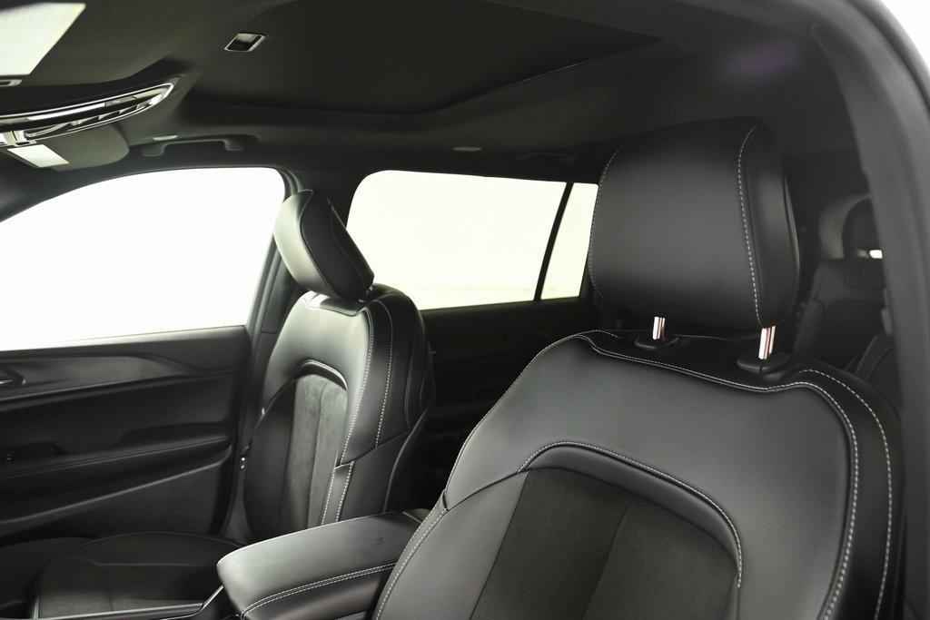 new 2025 Jeep Grand Cherokee L car, priced at $42,735
