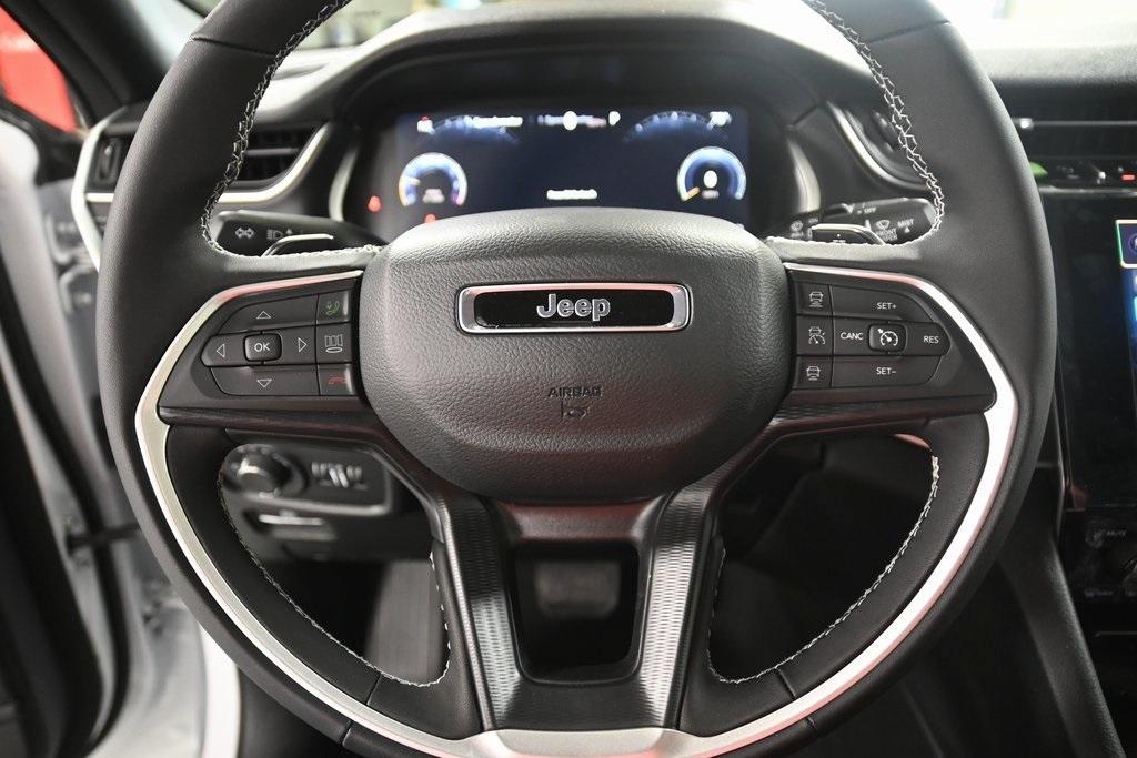 new 2025 Jeep Grand Cherokee L car, priced at $42,735
