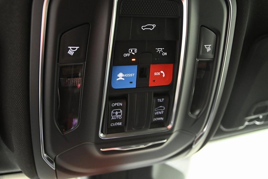 new 2025 Jeep Grand Cherokee L car, priced at $42,735