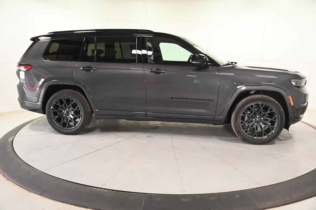 new 2025 Jeep Grand Cherokee L car, priced at $60,711