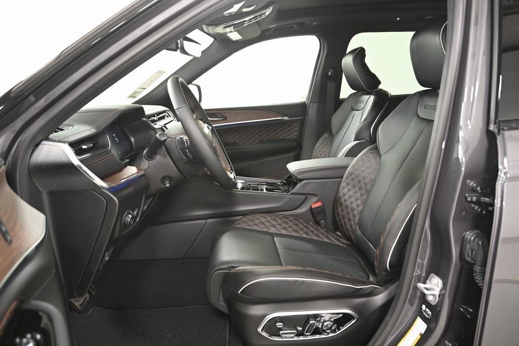 new 2025 Jeep Grand Cherokee L car, priced at $60,711