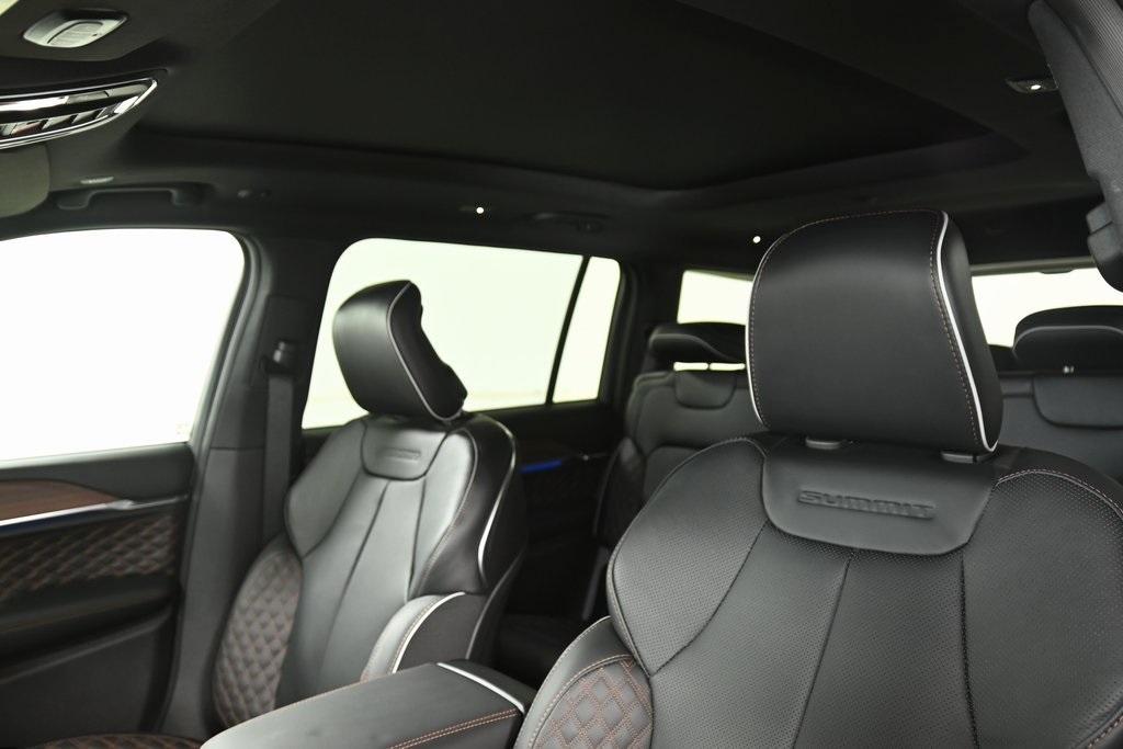 new 2025 Jeep Grand Cherokee L car, priced at $60,711