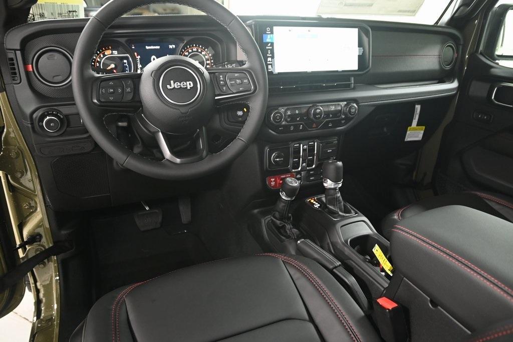 new 2025 Jeep Wrangler car