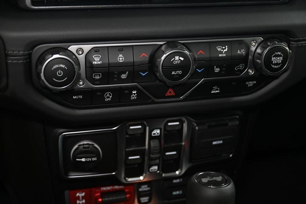 new 2025 Jeep Wrangler car
