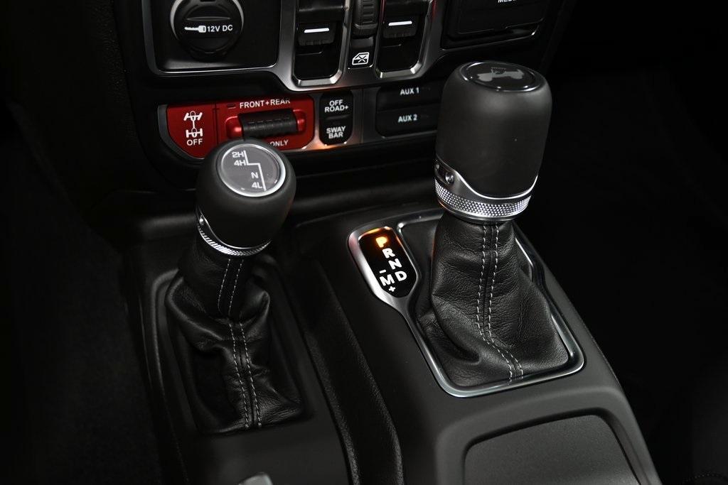 new 2025 Jeep Wrangler car