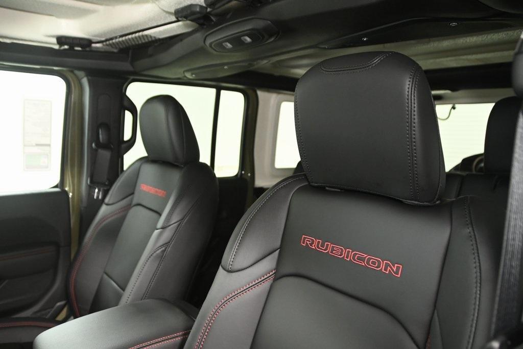 new 2025 Jeep Wrangler car
