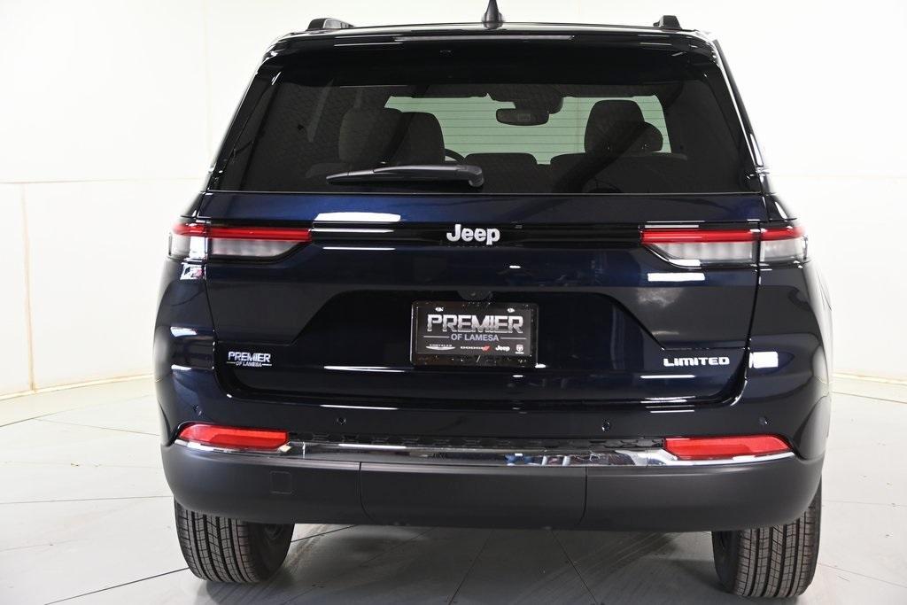 new 2024 Jeep Grand Cherokee car, priced at $43,987