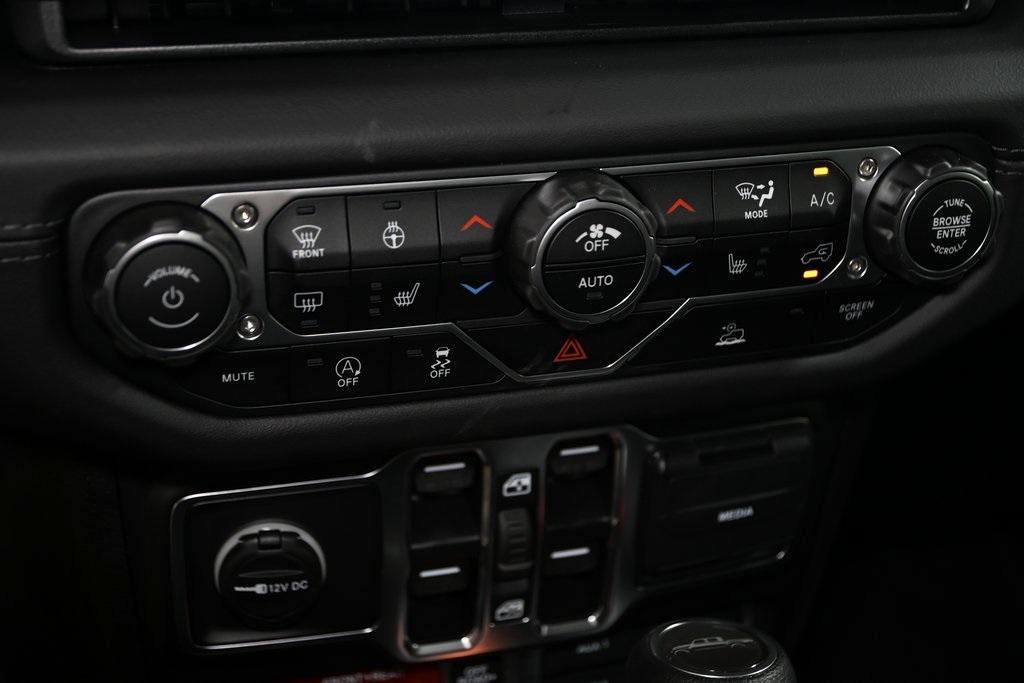 new 2025 Jeep Gladiator car