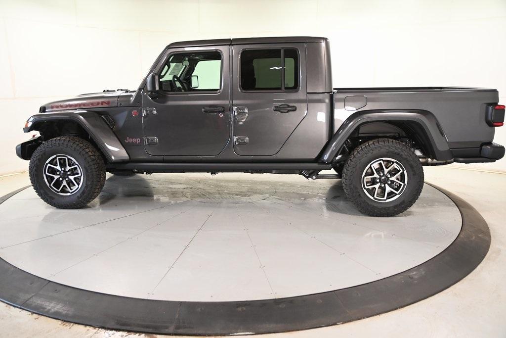 new 2025 Jeep Gladiator car