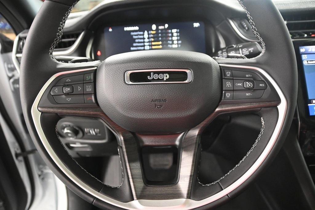 new 2025 Jeep Grand Cherokee L car, priced at $49,417