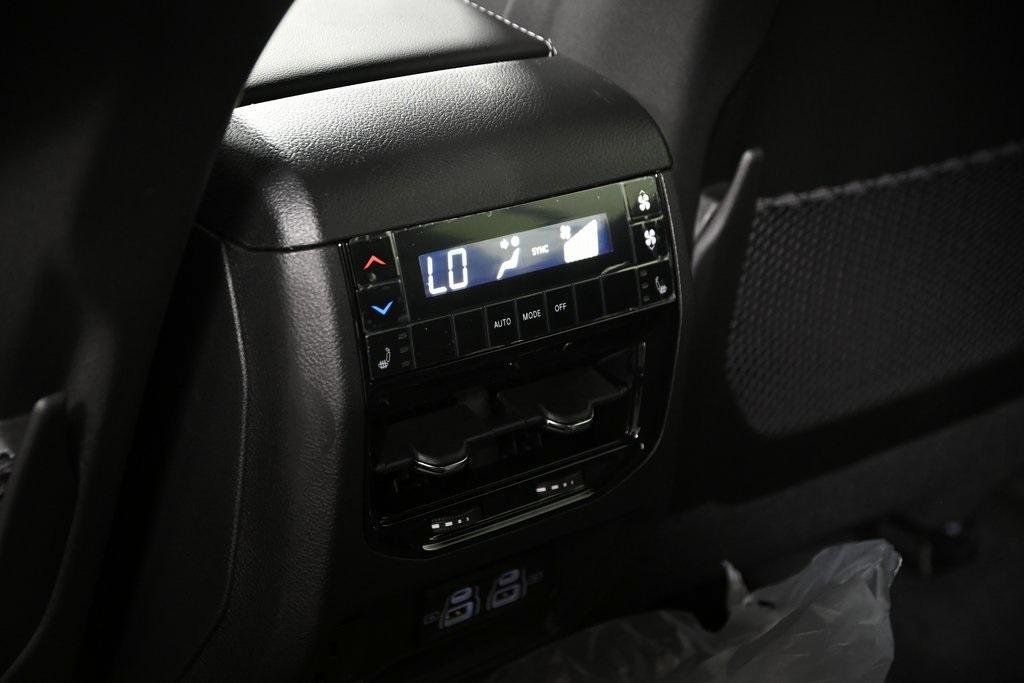 new 2025 Jeep Grand Cherokee L car, priced at $49,417