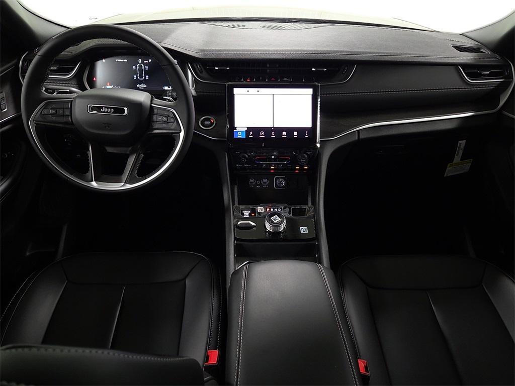 new 2025 Jeep Grand Cherokee L car, priced at $51,001