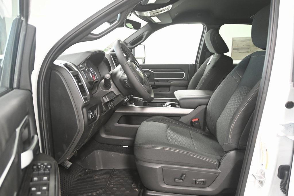 new 2025 Ram 3500 car